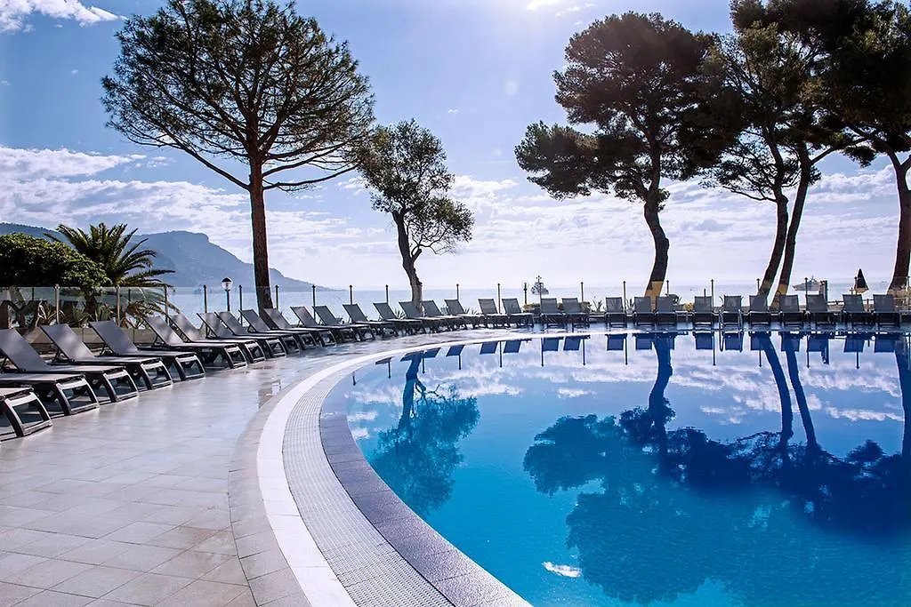 Hôtel Vacances Bleues Delcloy Saint-Jean-Cap-Ferrat