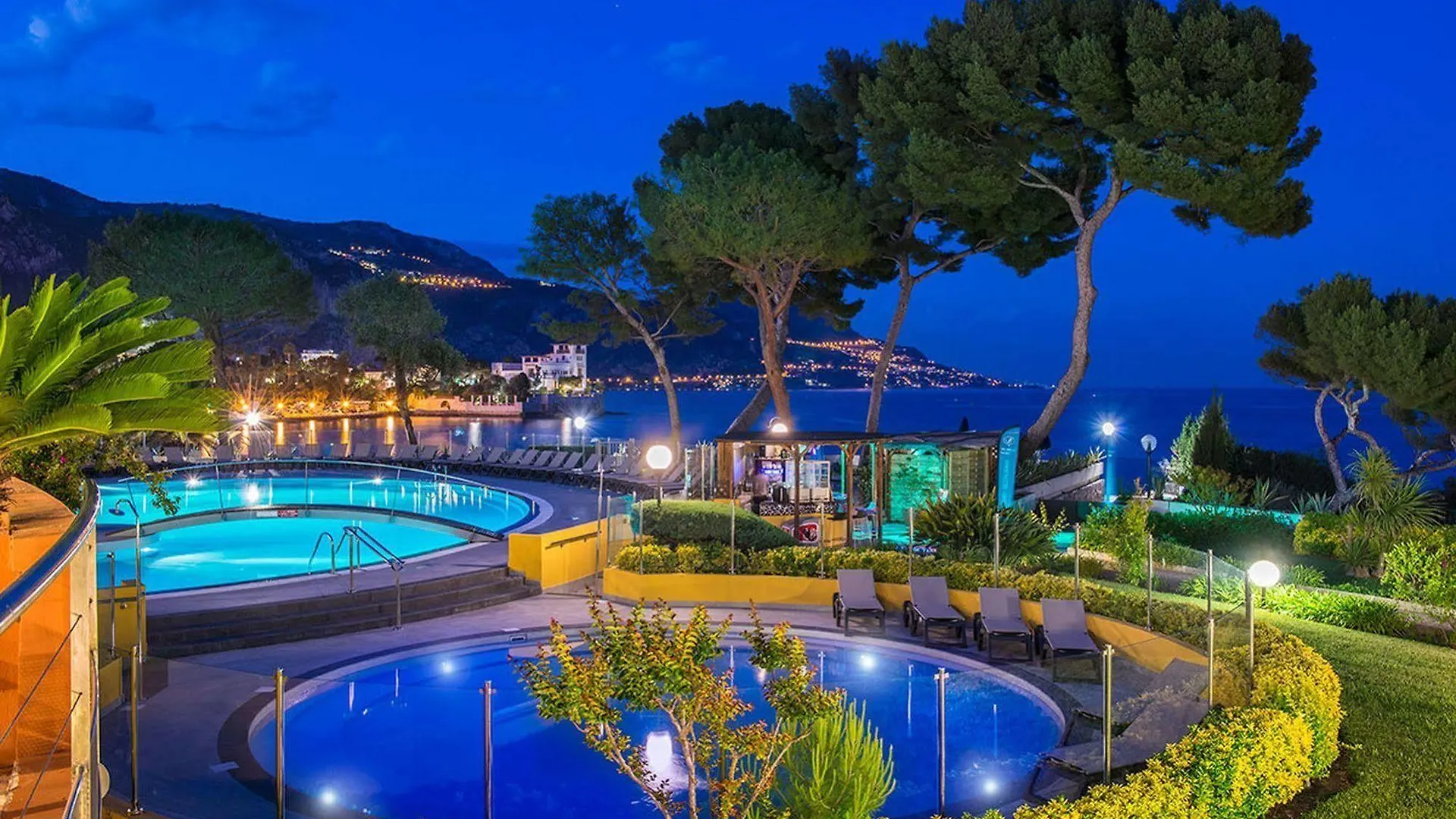 Hotel Vacances Bleues Delcloy Saint-Jean-Cap-Ferrat 3*,